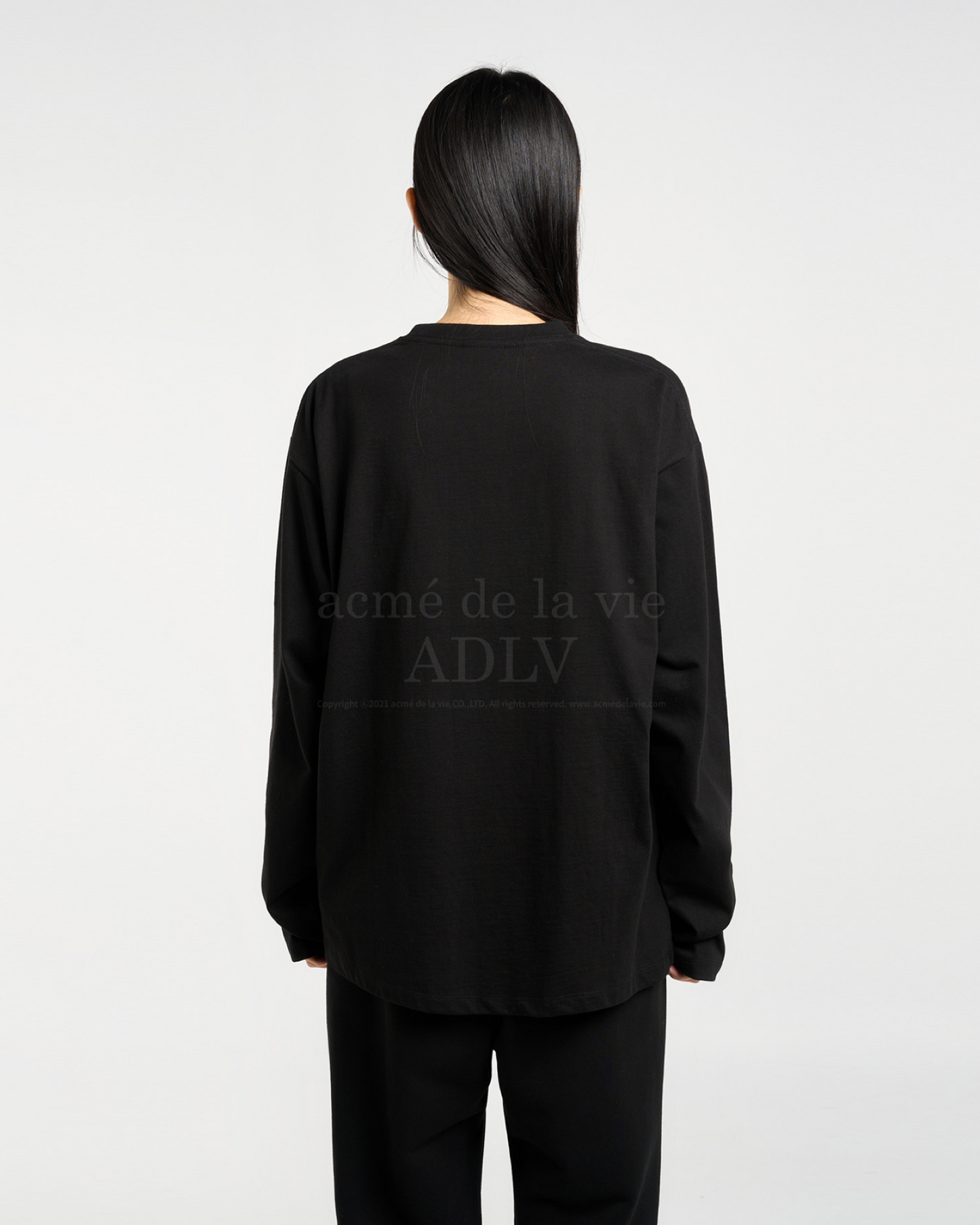 RAINBOW GRADATION ARTWORK LONG SLEEVE T-SHIRT BLACK