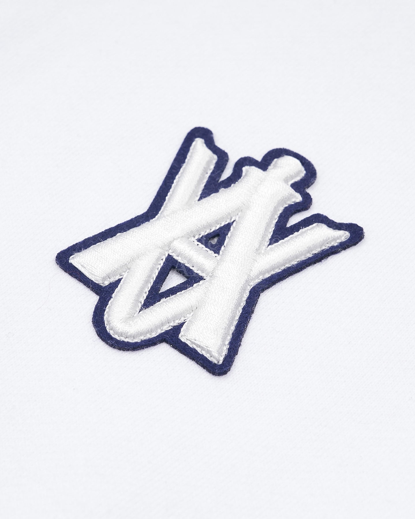 ADLV x LISA A LOGO EMBLEM PATCH CROP HOODIE (WHITE)