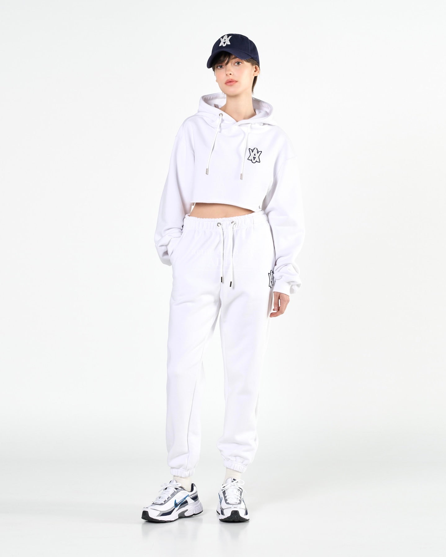 ADLV x LISA A LOGO EMBLEM PATCH CROP HOODIE (WHITE)