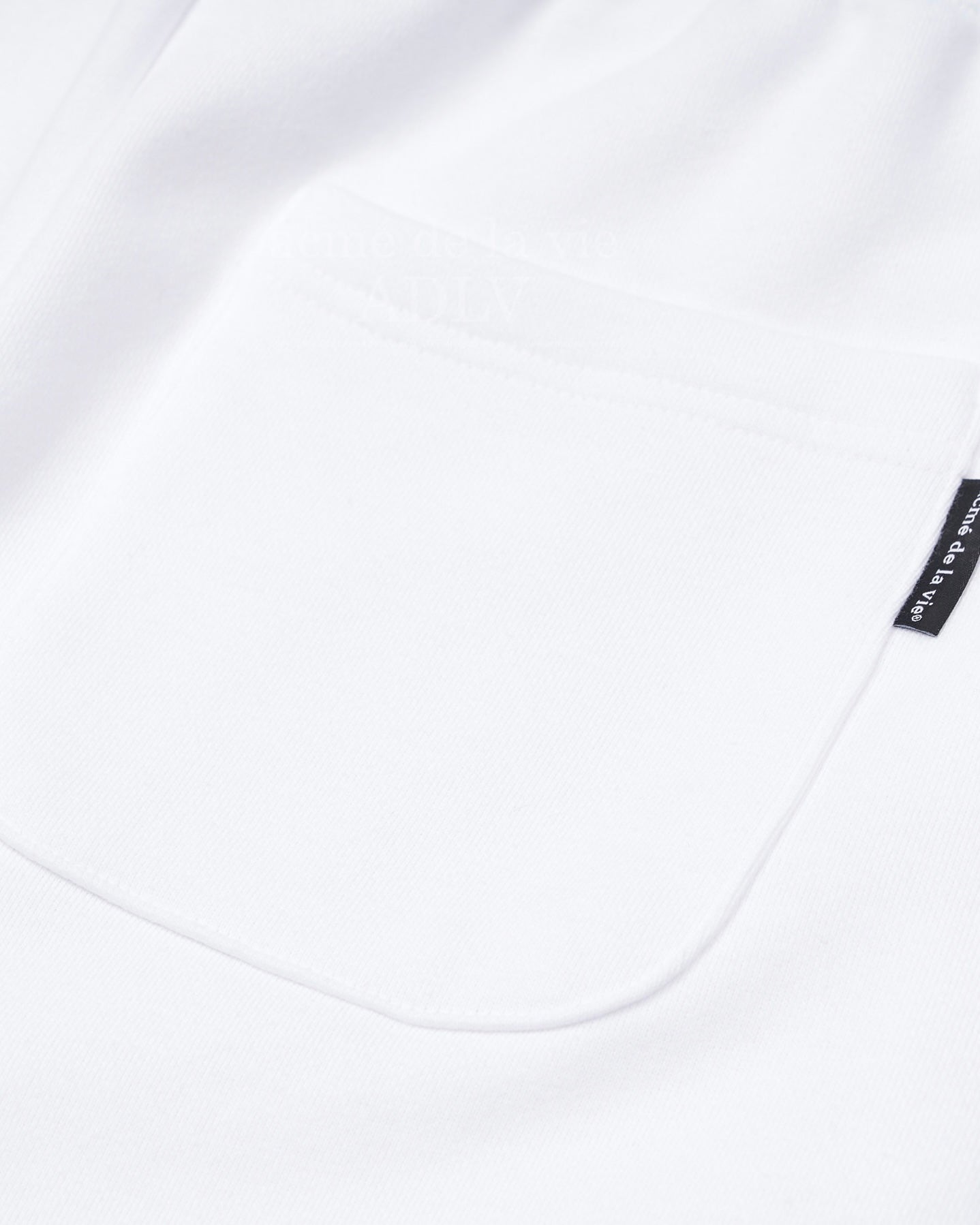 ADLV x LISA A LOGO EMBLEM PATCH TRAINING PANTS (WHITE)