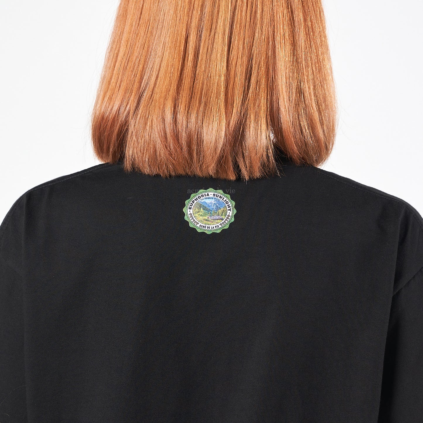 ADLV x LISA GREENERY ARTWORK BASIC SHORT SLEEVE T-SHIRT (BLACK)