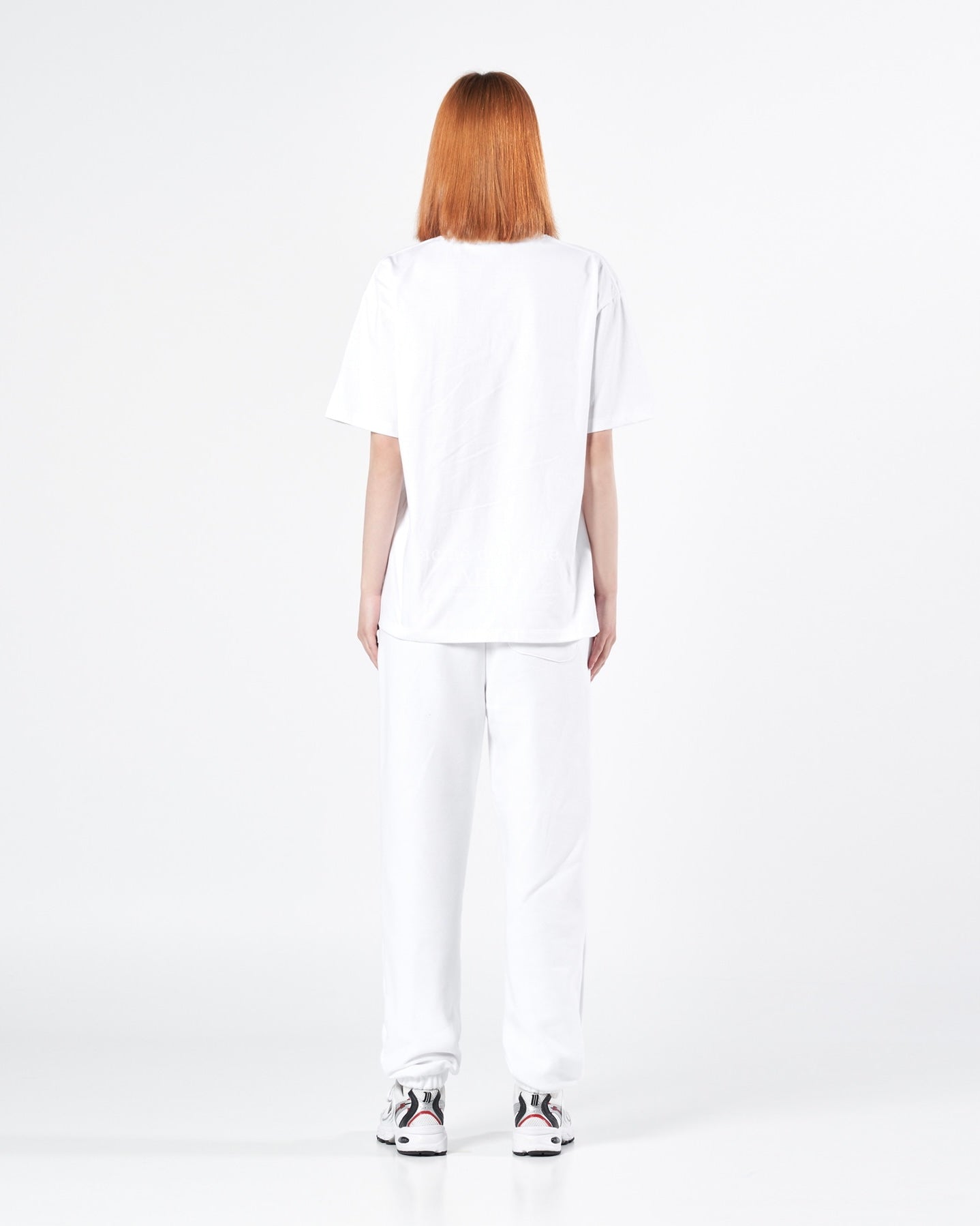 ADLV x LISA A LOGO EMBLEM PATCH TRAINING PANTS (WHITE)