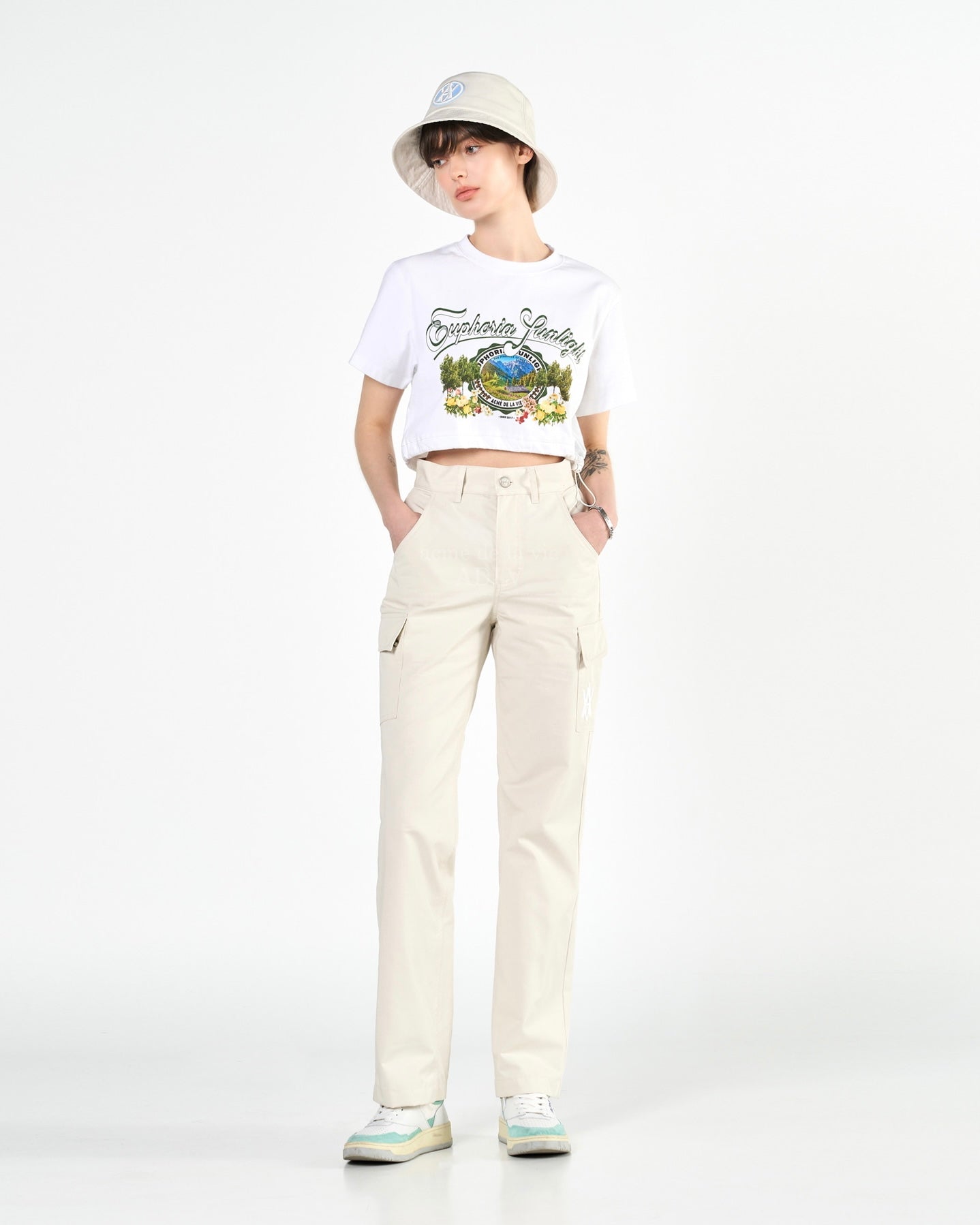 ADLV x LISA A LOGO EMBLEM EMBROIDERY CARGO PANTS (IVORY)