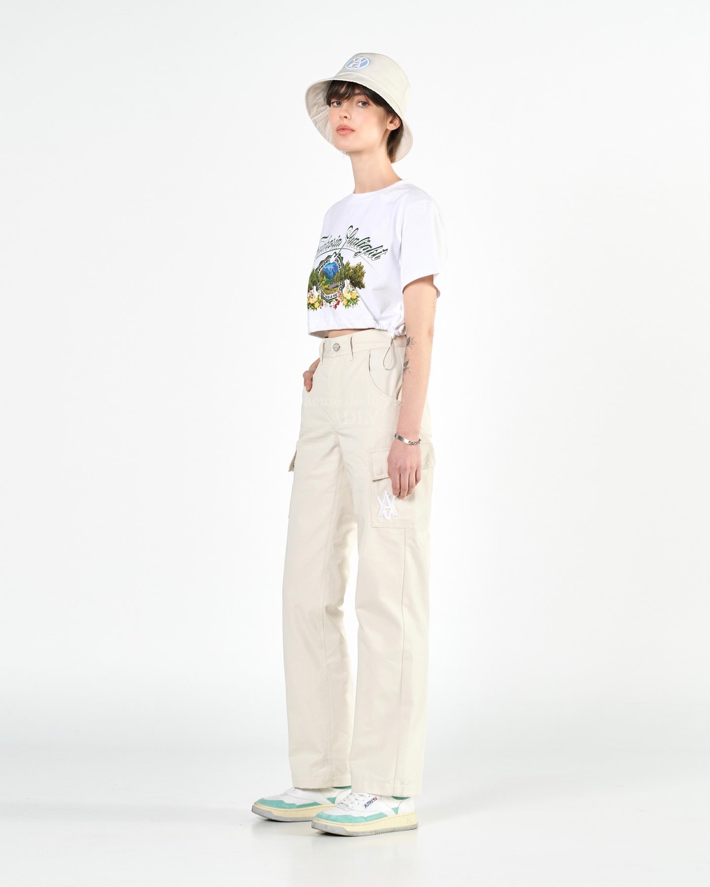 ADLV x LISA A LOGO EMBLEM EMBROIDERY CARGO PANTS (IVORY)
