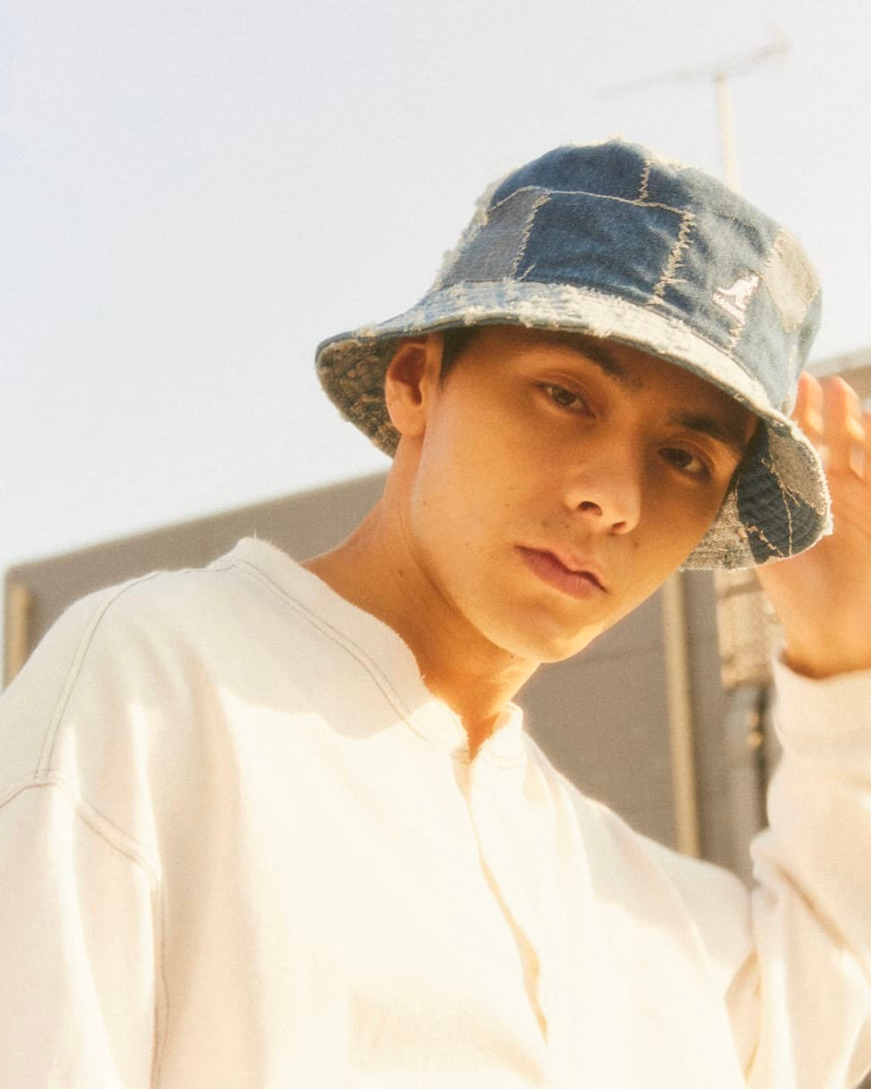 DENIM MASHUP BUCKET (MEDIUM BLUE)