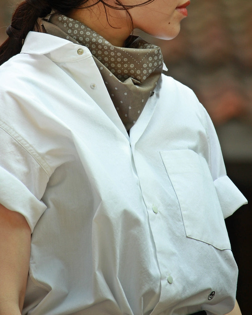 NANAMICA REGULAR COLLAR WIND H/S SHIRT (OFF WHITE)