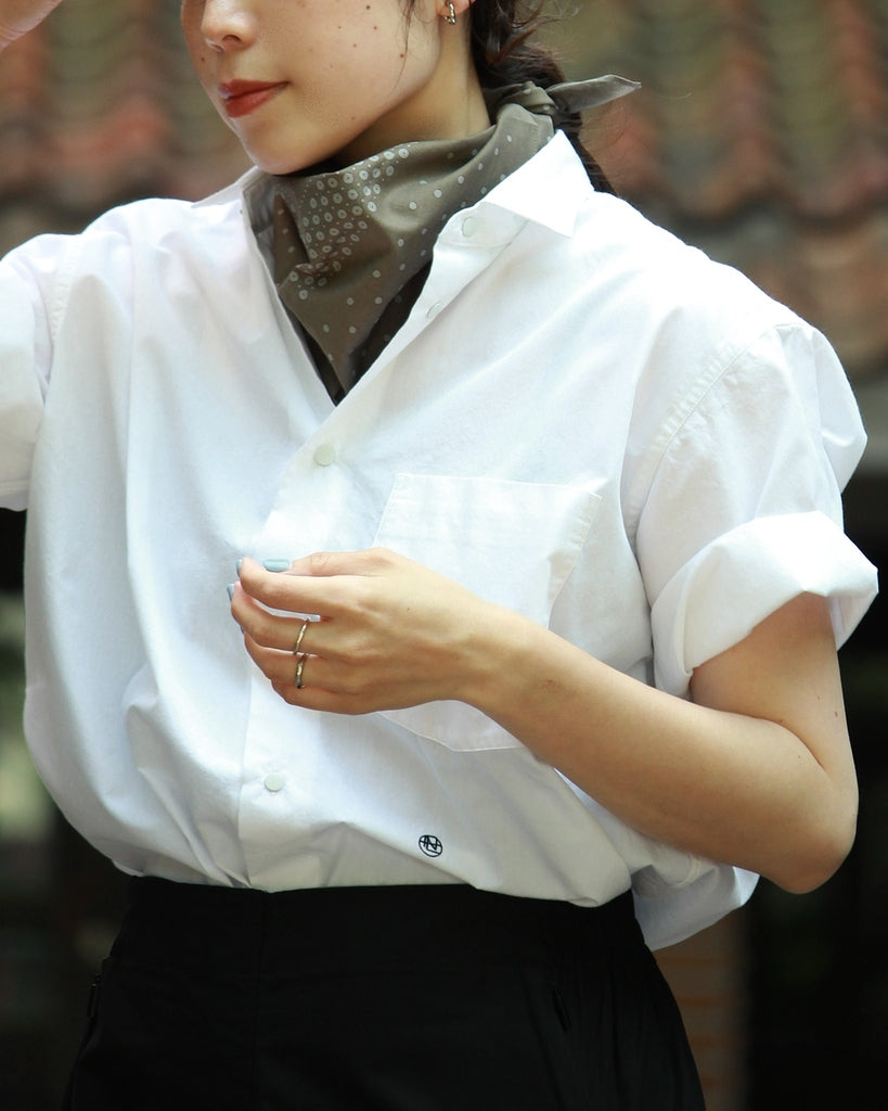 NANAMICA REGULAR COLLAR WIND H/S SHIRT (OFF WHITE)