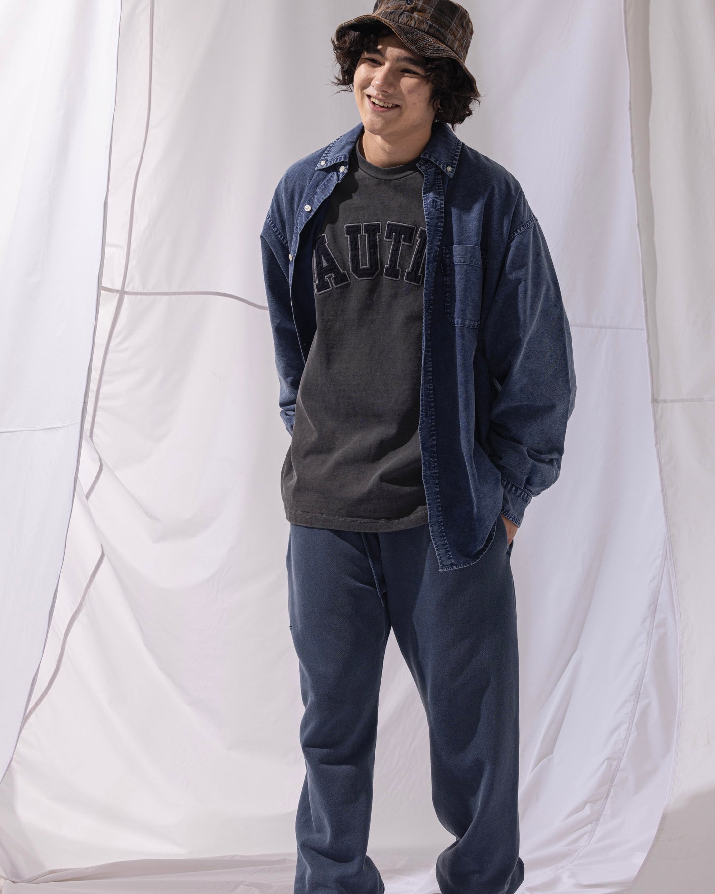 NAUTICA L/S T-SHIRTS TOO HEAVY GARMENT DYED ARCHLOGO L/S TEE (CHARCOAL, 01C)