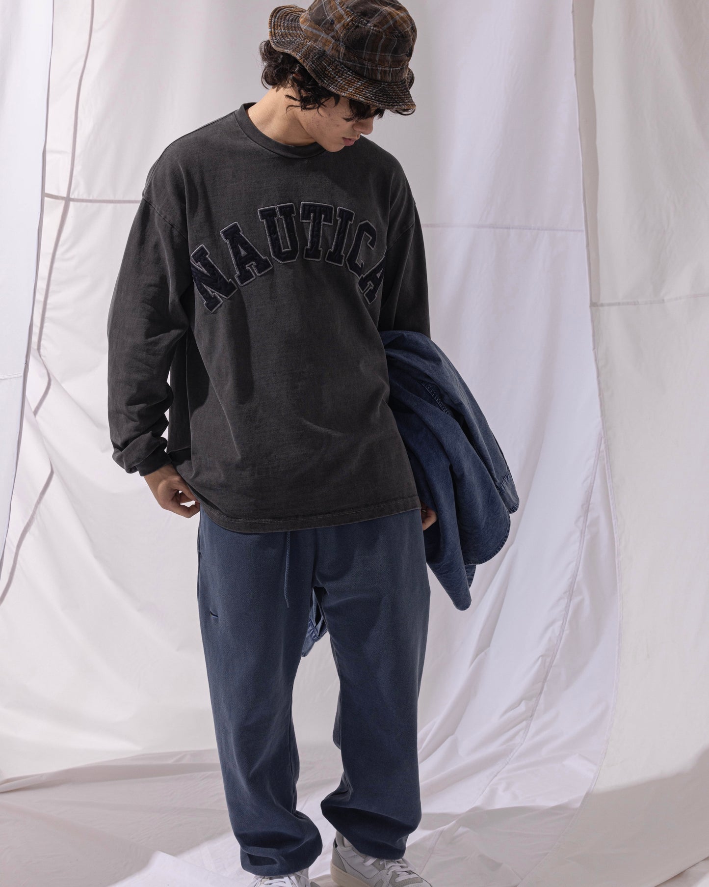 NAUTICA L/S T-SHIRTS TOO HEAVY GARMENT DYED ARCHLOGO L/S TEE (CHARCOAL, 01C)