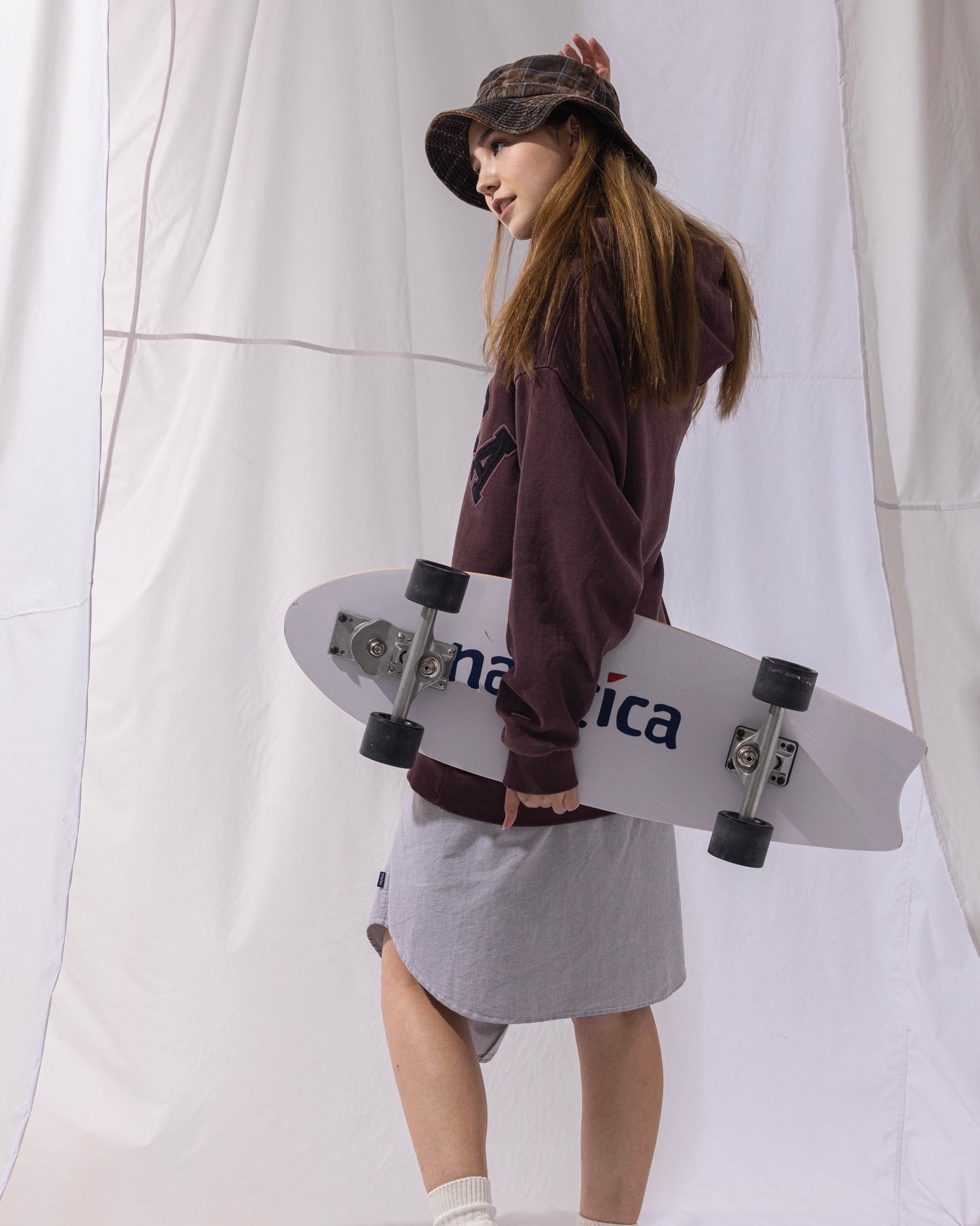 NAUTICA KNIT ACTIVE HEAVY WEIGHT SWEAT GARMENT DYED ARCHLOGO HOODIE (BURGUNDY, 6WW)