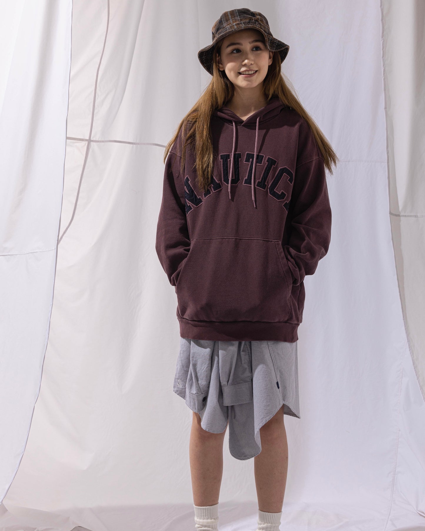 NAUTICA KNIT ACTIVE HEAVY WEIGHT SWEAT GARMENT DYED ARCHLOGO HOODIE (BURGUNDY, 6WW)