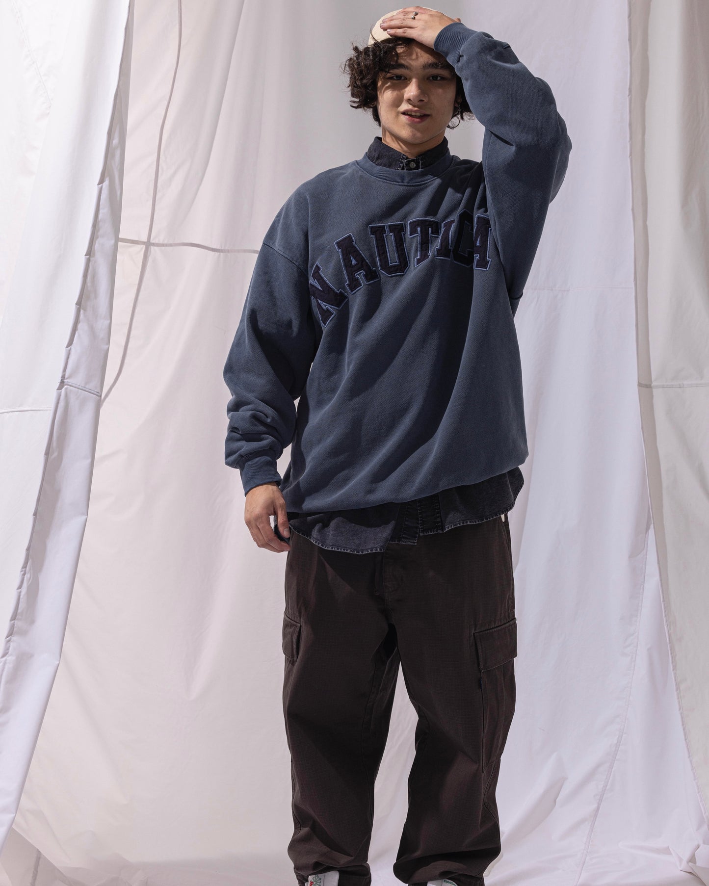 NAUTICA KNIT ACTIVE HEAVY WEIGHT SWEAT GARMENT DYED ARCHLOGO CREW (NAVY, 4NV)