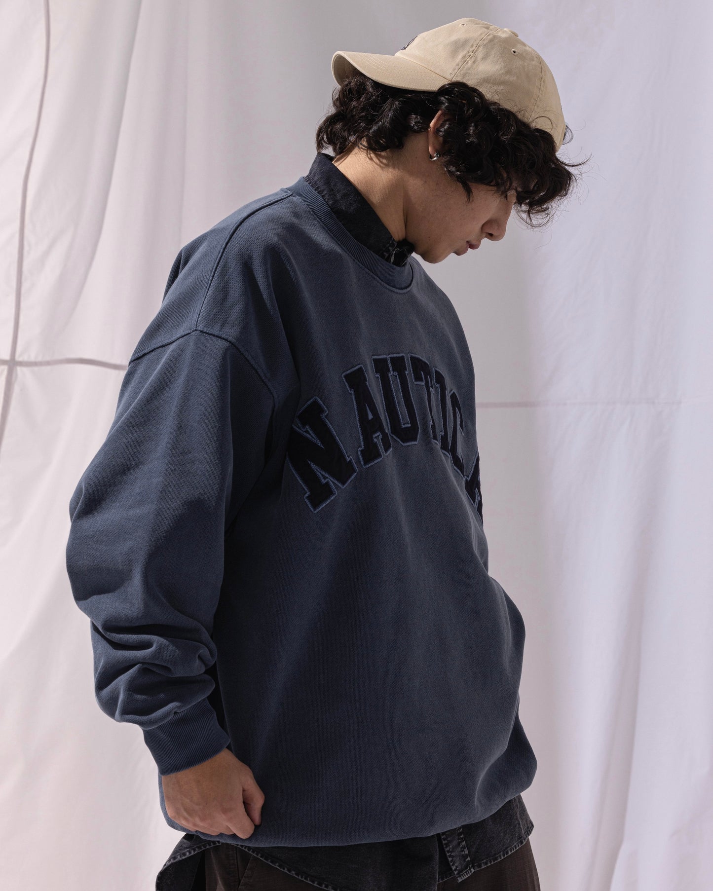 NAUTICA KNIT ACTIVE HEAVY WEIGHT SWEAT GARMENT DYED ARCHLOGO CREW (NAVY, 4NV)