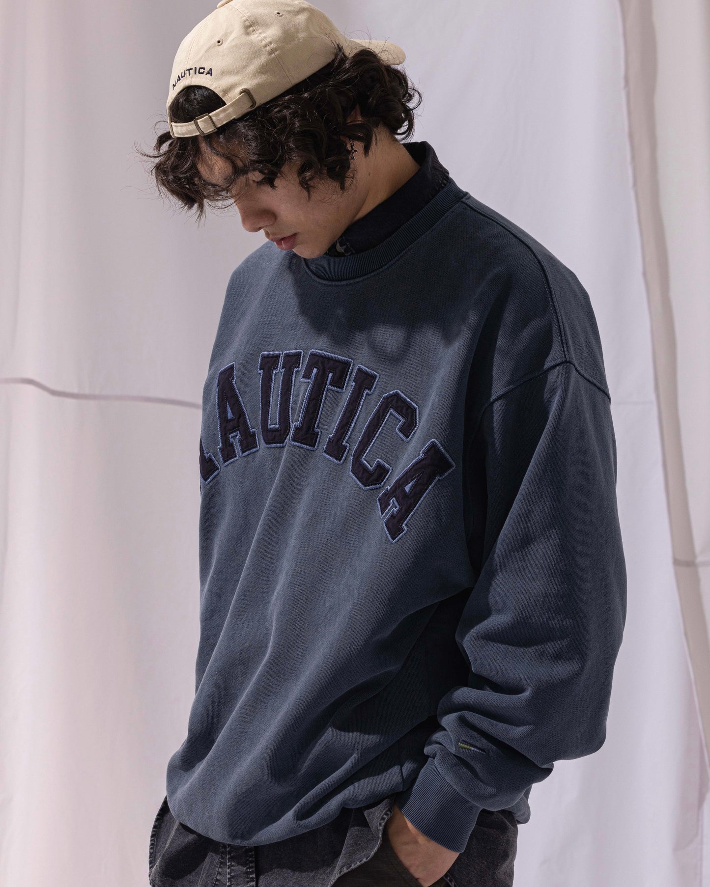 NAUTICA KNIT ACTIVE HEAVY WEIGHT SWEAT GARMENT DYED ARCHLOGO CREW (NAVY, 4NV)