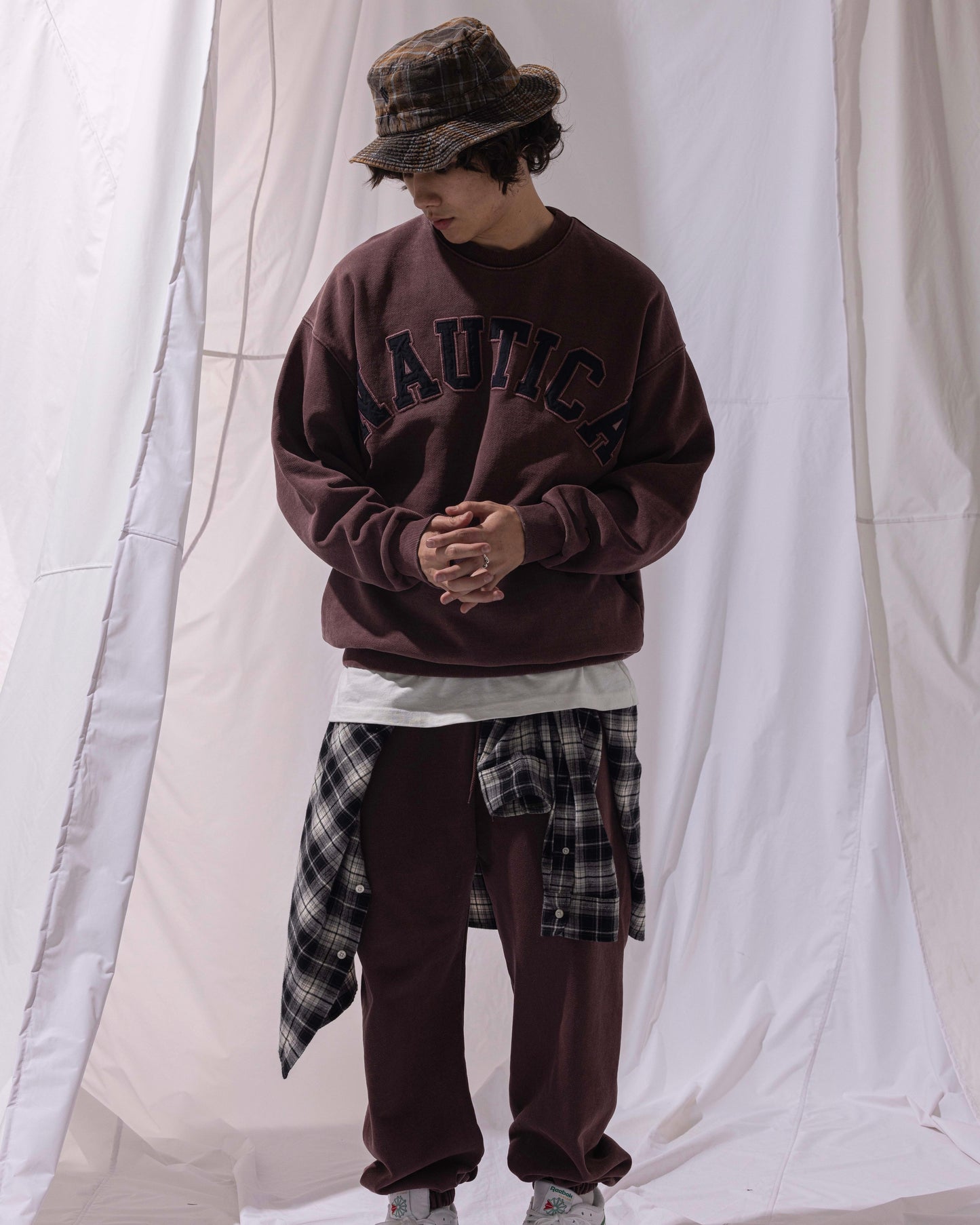 NAUTICA KNIT ACTIVE HEAVY WEIGHT SWEAT GARMENT DYED ARCHLOGO CREW (BURGUNDY, 6WW)