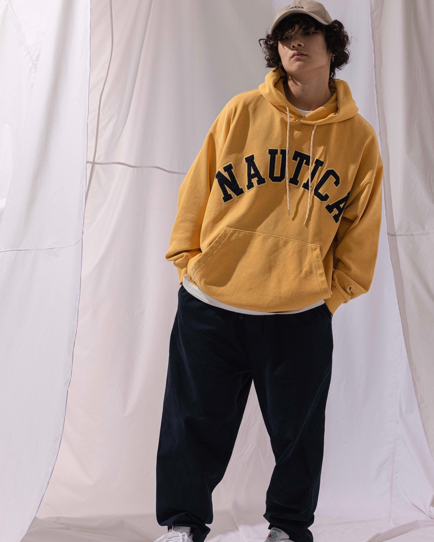 NAUTICA KNIT ACTIVE HEAVY WEIGHT SWEAT GARMENT DYED ARCHLOGO HOODIE (MASTARD, 7TW)