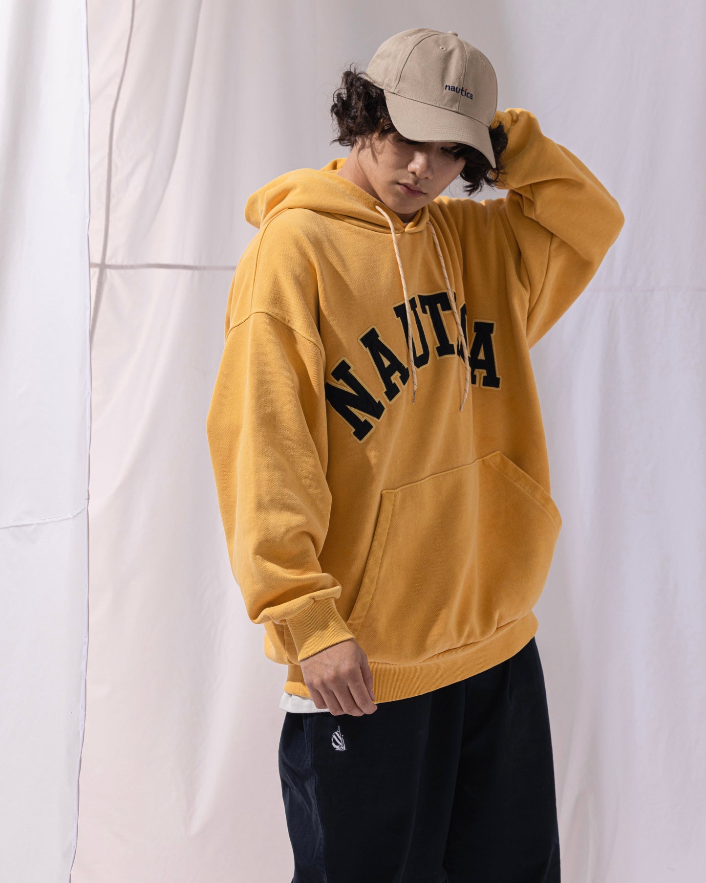 NAUTICA KNIT ACTIVE HEAVY WEIGHT SWEAT GARMENT DYED ARCHLOGO HOODIE (MASTARD, 7TW)