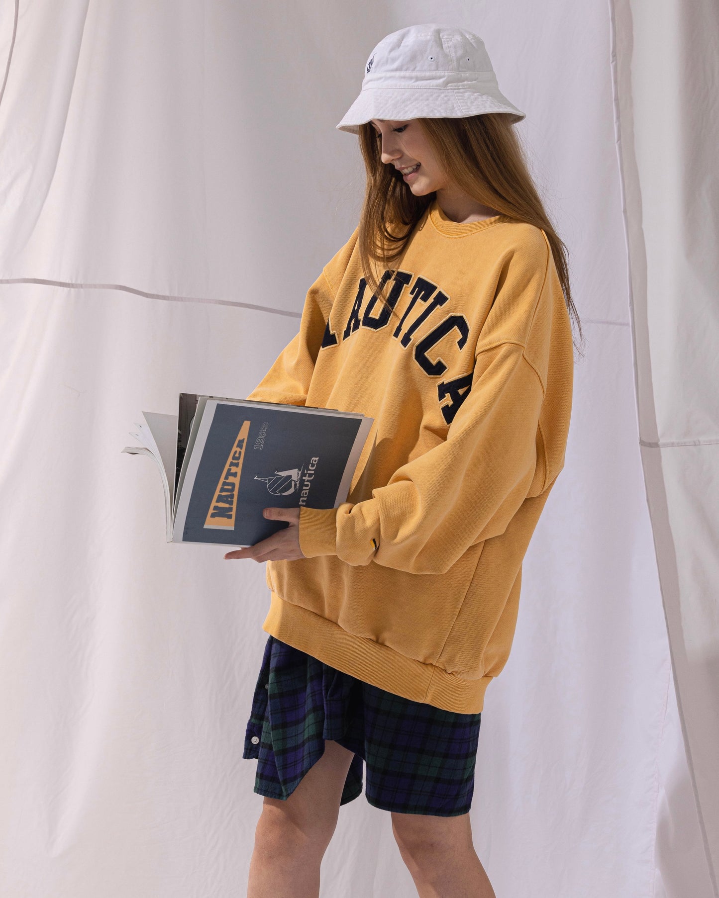 NAUTICA KNIT ACTIVE HEAVY WEIGHT SWEAT GARMENT DYED ARCHLOGO CREW (MASTARD, 7TW)