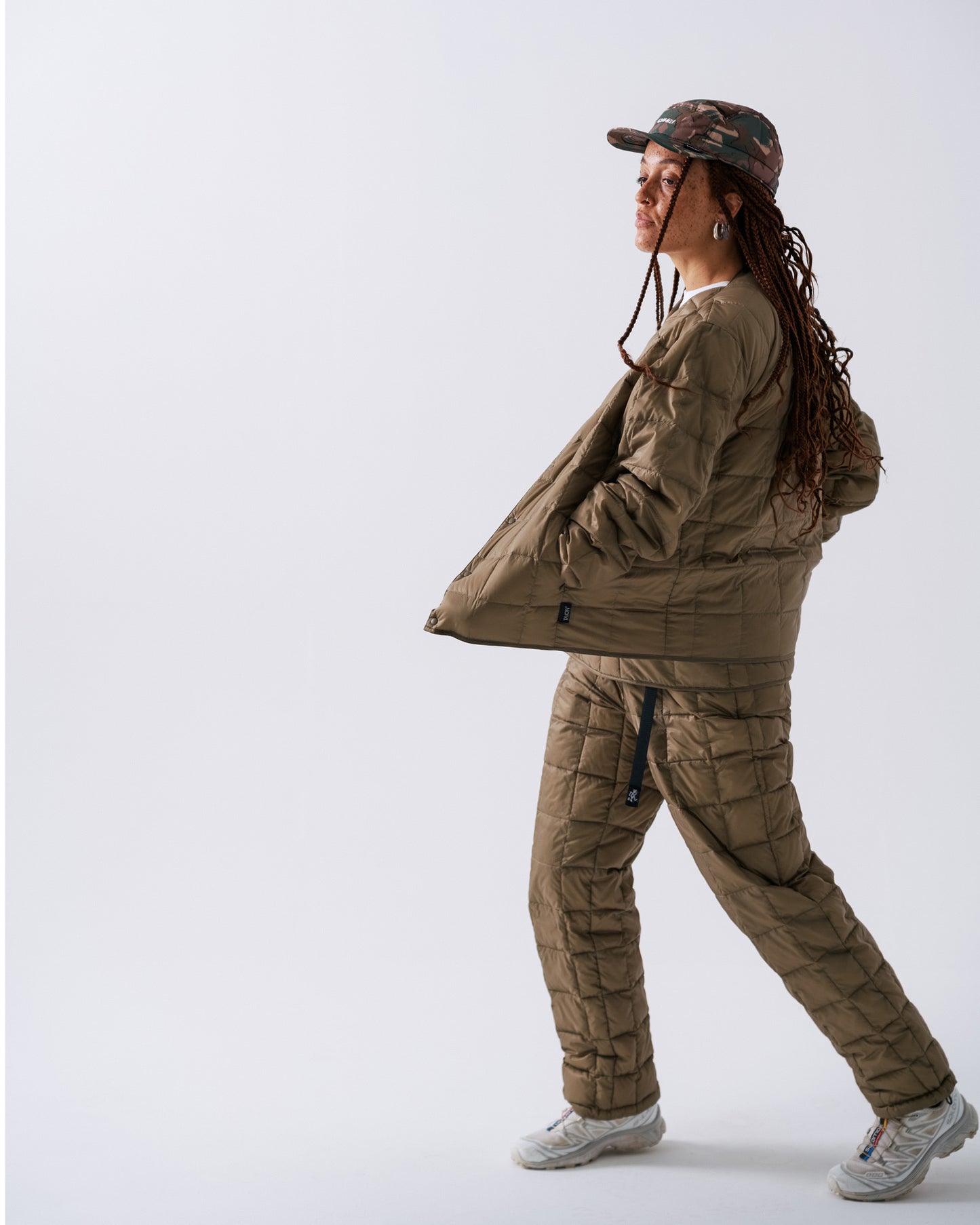 GRAMICCI TAION/GRAMICCI INNER DOWN JACKET (BEIGE)