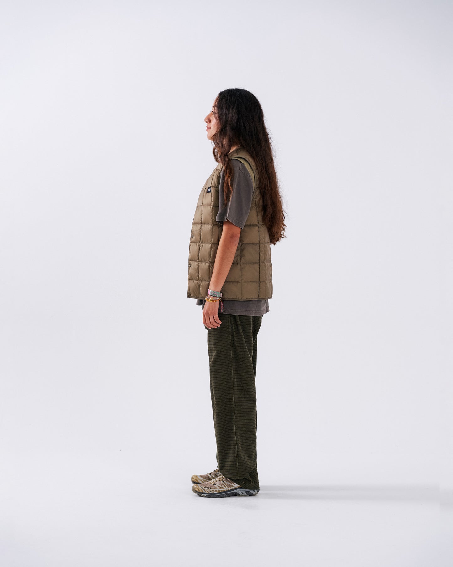 GRAMICCI TAION/GRAMICCI INNER DOWN VEST (BEIGE)