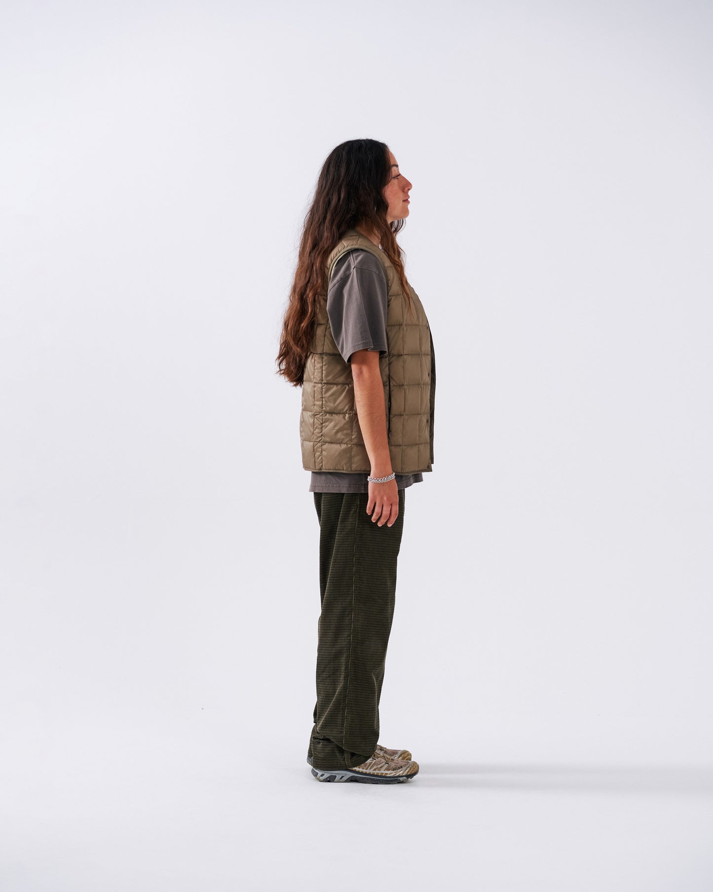 GRAMICCI TAION/GRAMICCI INNER DOWN VEST (BEIGE)