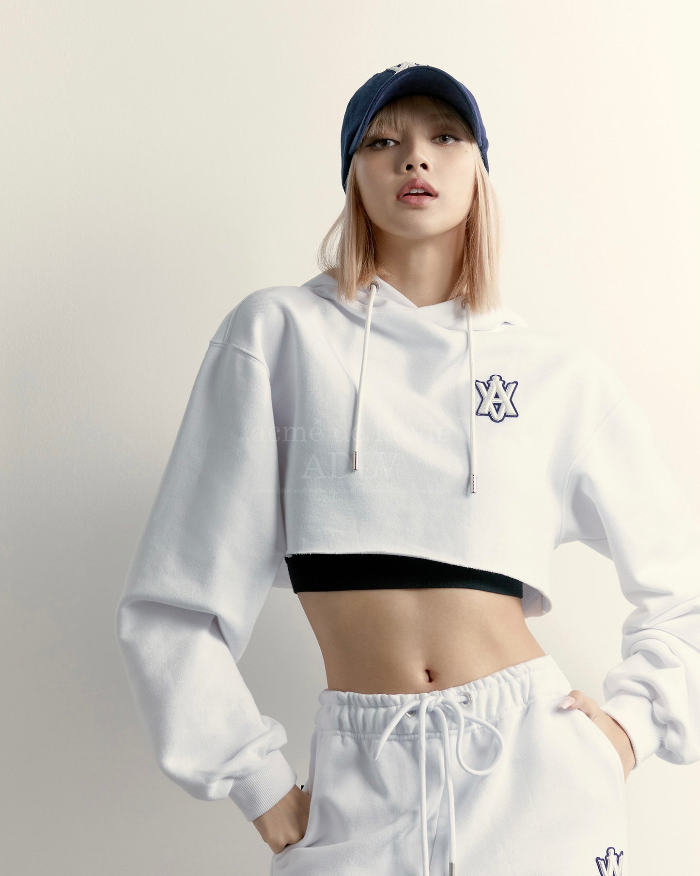 ADLV x LISA A LOGO EMBLEM PATCH CROP HOODIE (WHITE)