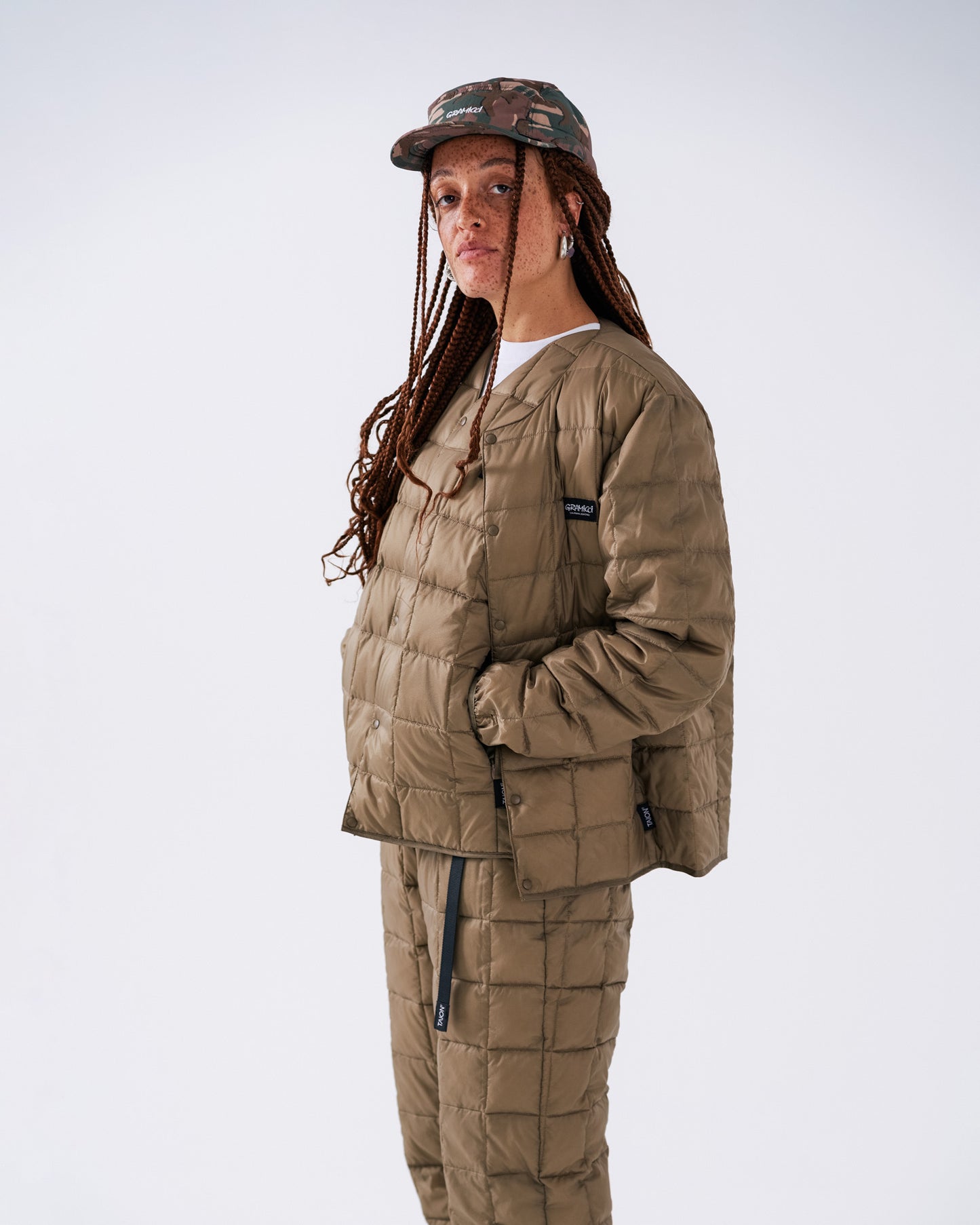 GRAMICCI TAION/GRAMICCI INNER DOWN JACKET (BEIGE)