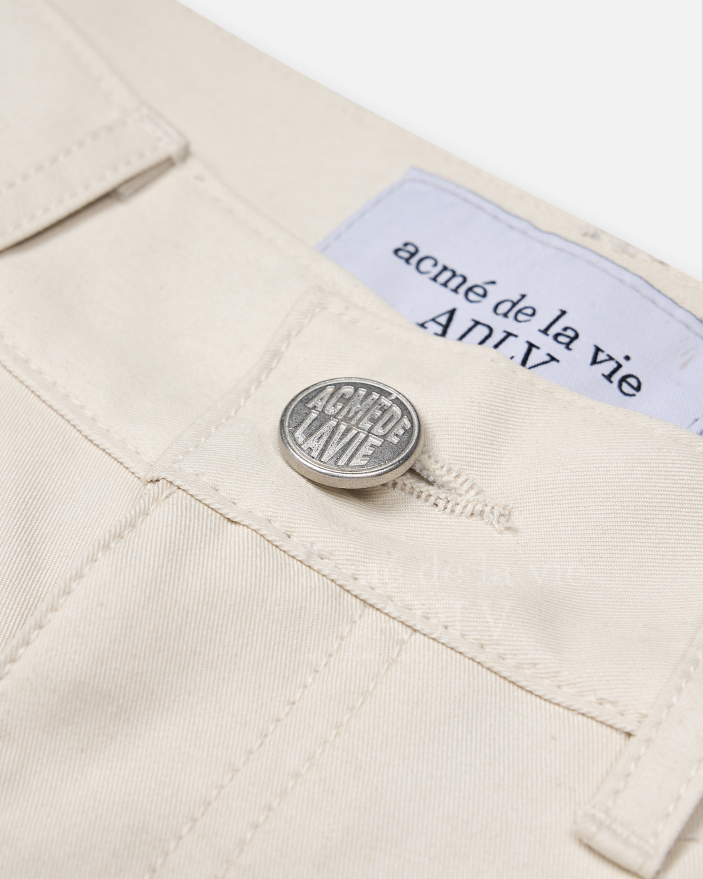 ADLV x LISA A LOGO EMBLEM EMBROIDERY CARGO PANTS (IVORY)