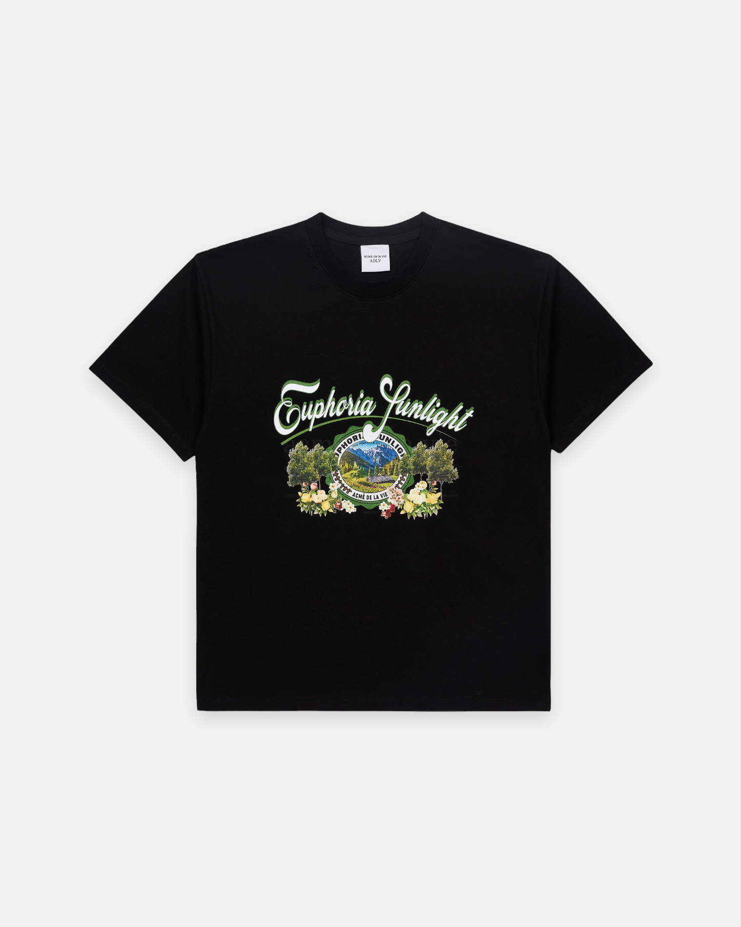 ADLV x LISA GREENERY ARTWORK BASIC SHORT SLEEVE T-SHIRT (BLACK)