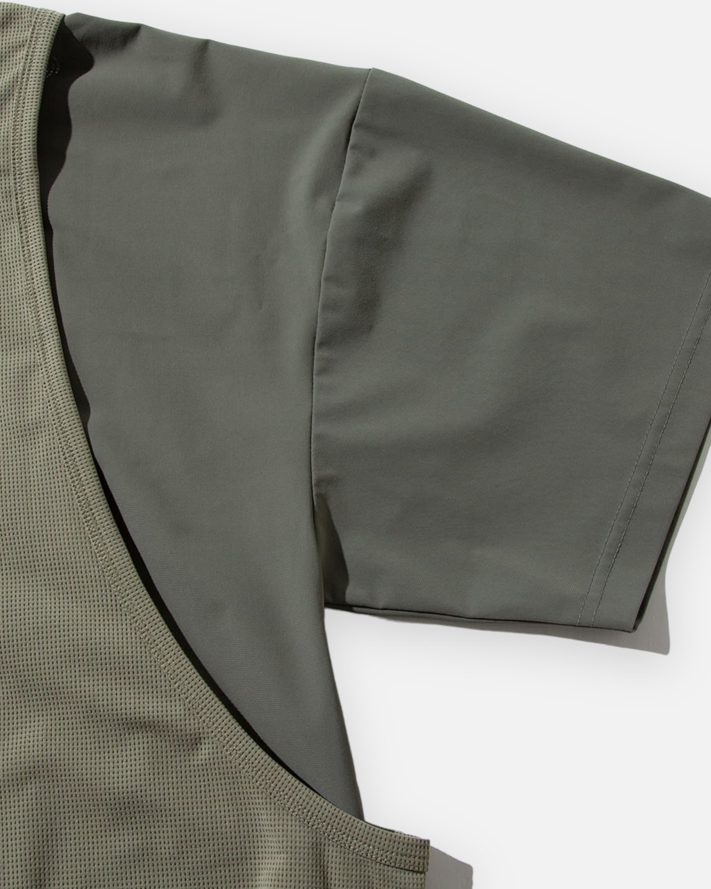 F/CE LAYERED COOL TOUCH TEE (SAGE GREEN)