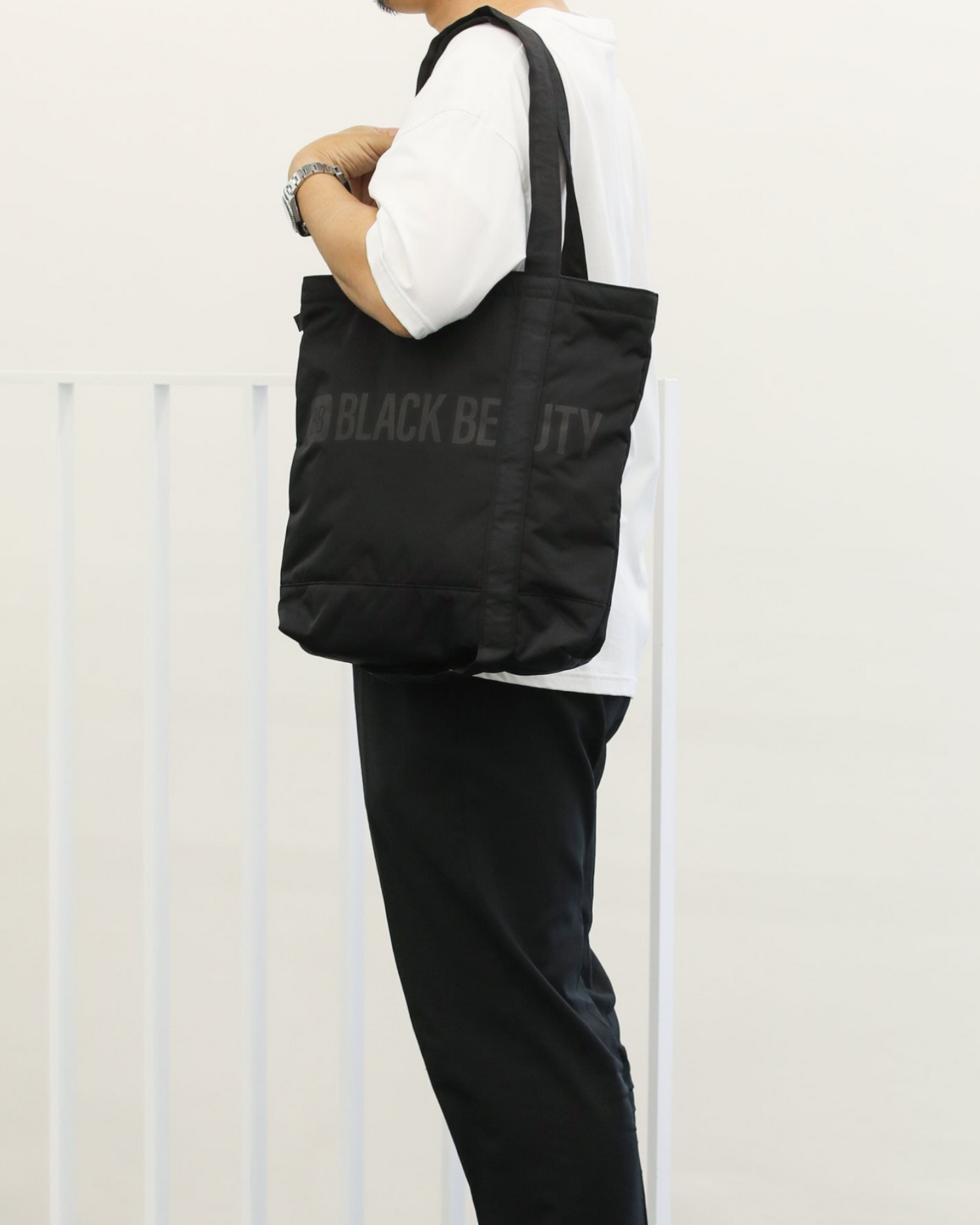 RAMIDUS TOTE BAG M (BLACK) - B017023