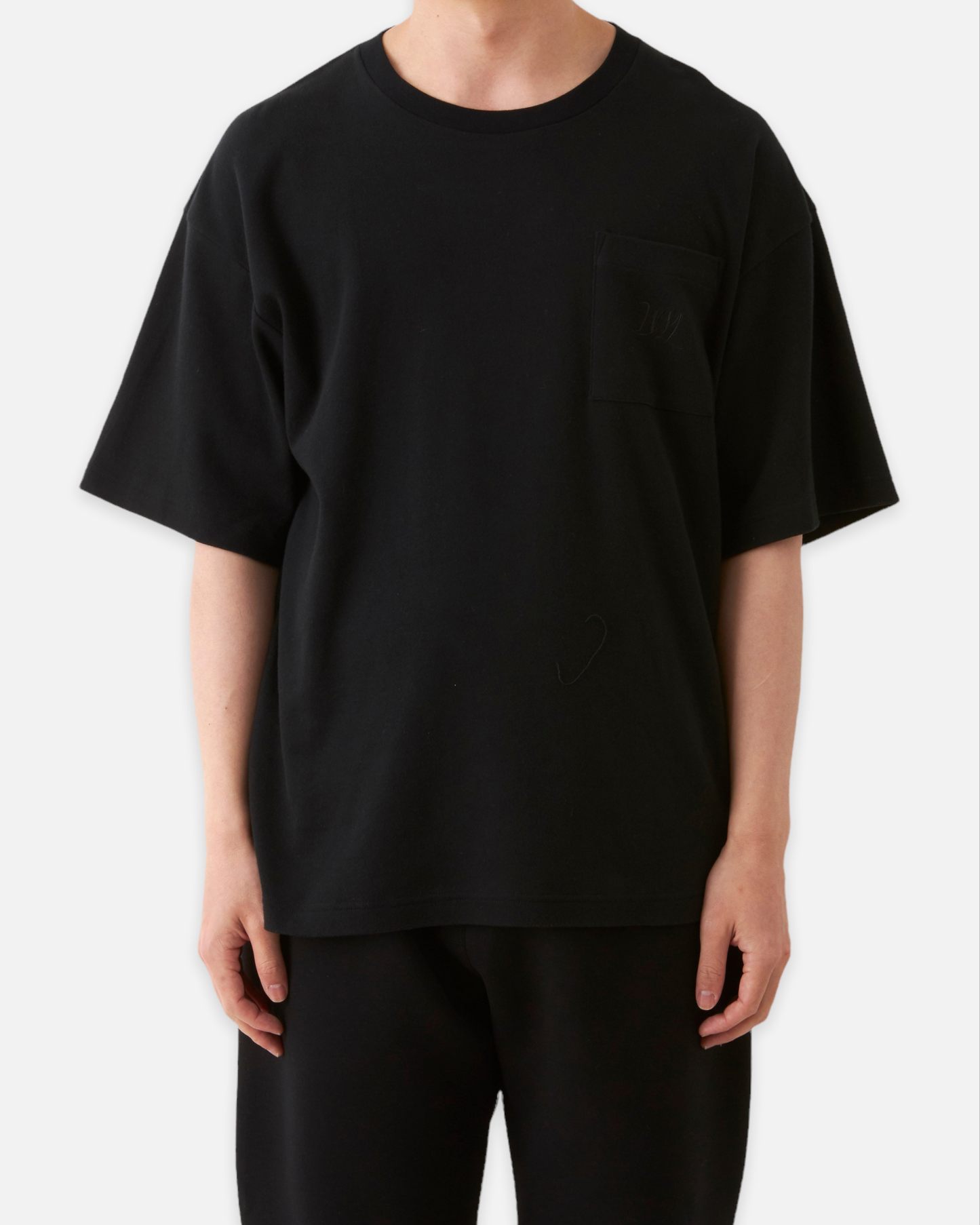 WM LOGO EMBROIDERY POCKET T-SHIRT (BLACK)