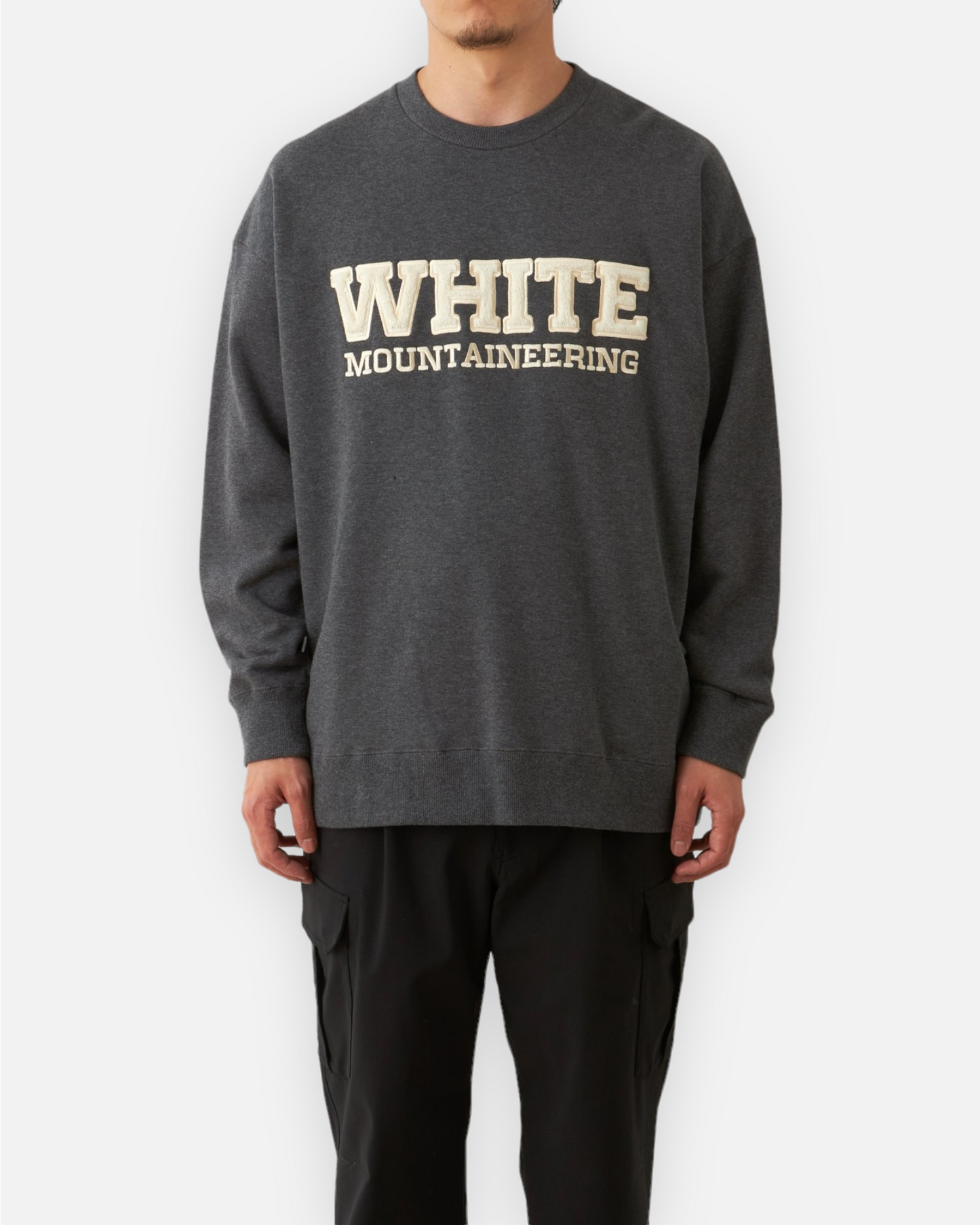 WHITE MOUNTAINEERING SHAGGY EMBROIDERY CREW NECK PULLOVER (CHARCOAL)