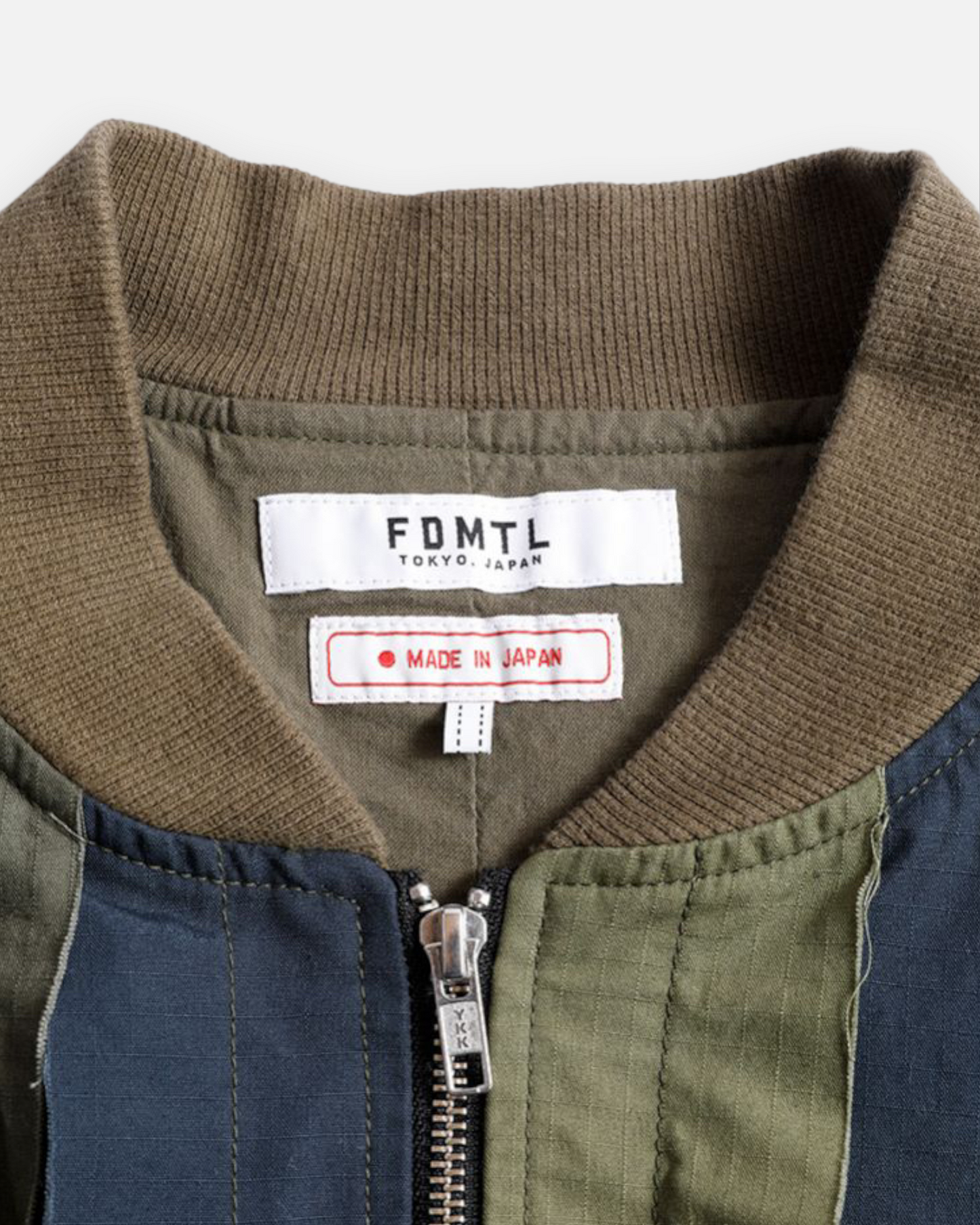 FDMTL OBI-STRIP JACKET RINSE (KHAKI)