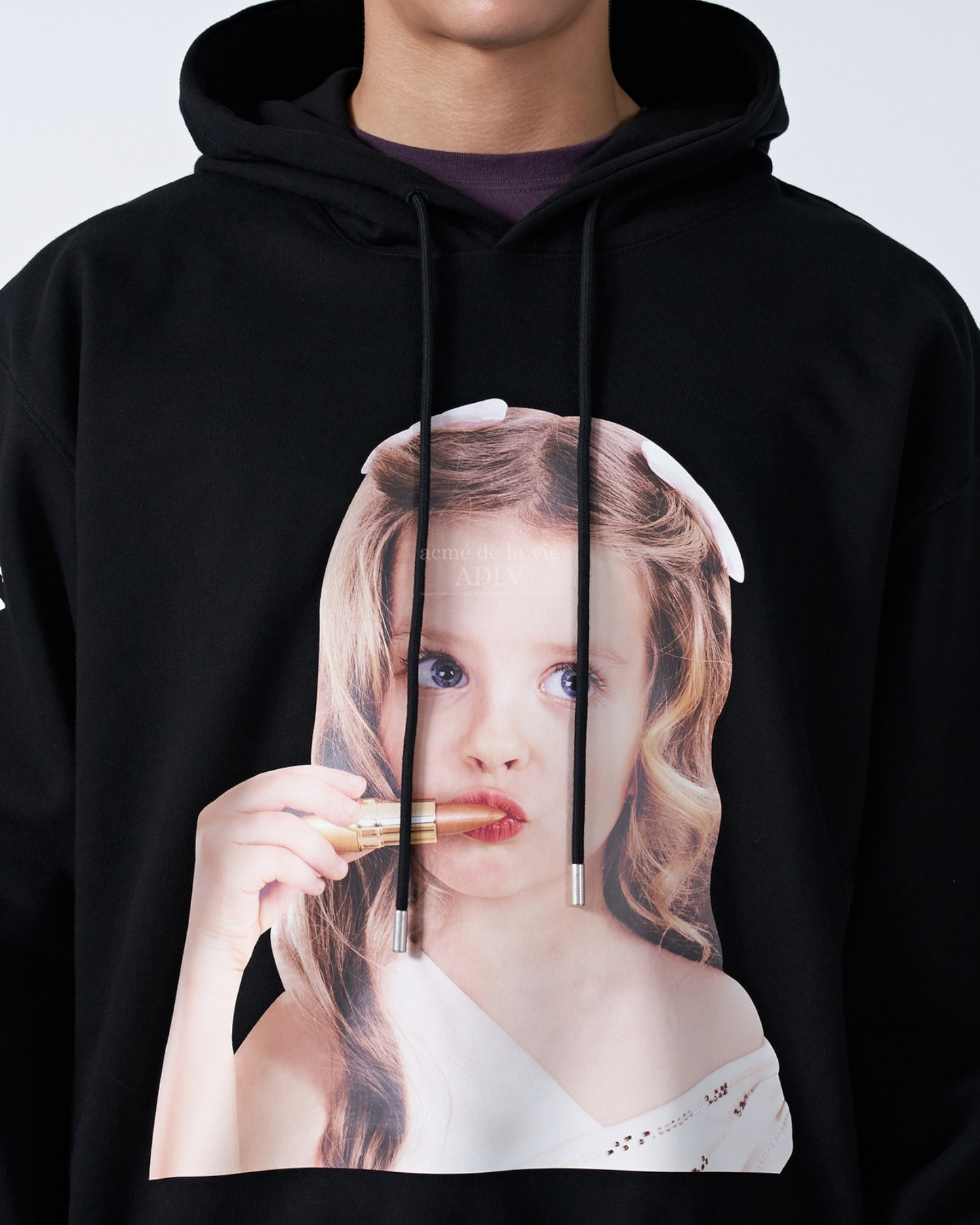 ADLV BABY FACE HOODIE BLACK LIP STICK (BLACK)