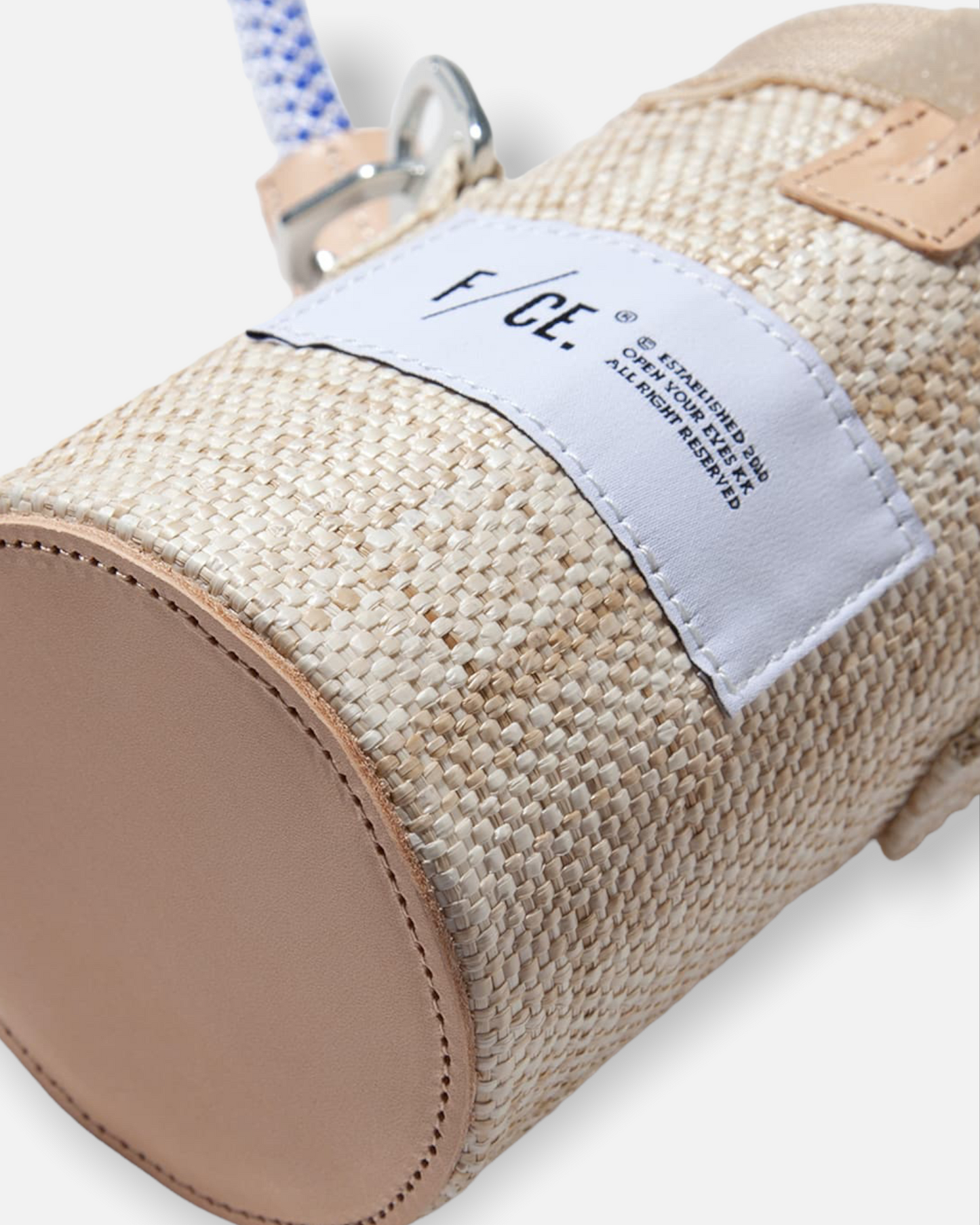 W.R. PANAMA BOTTLE CASE (IVORY)