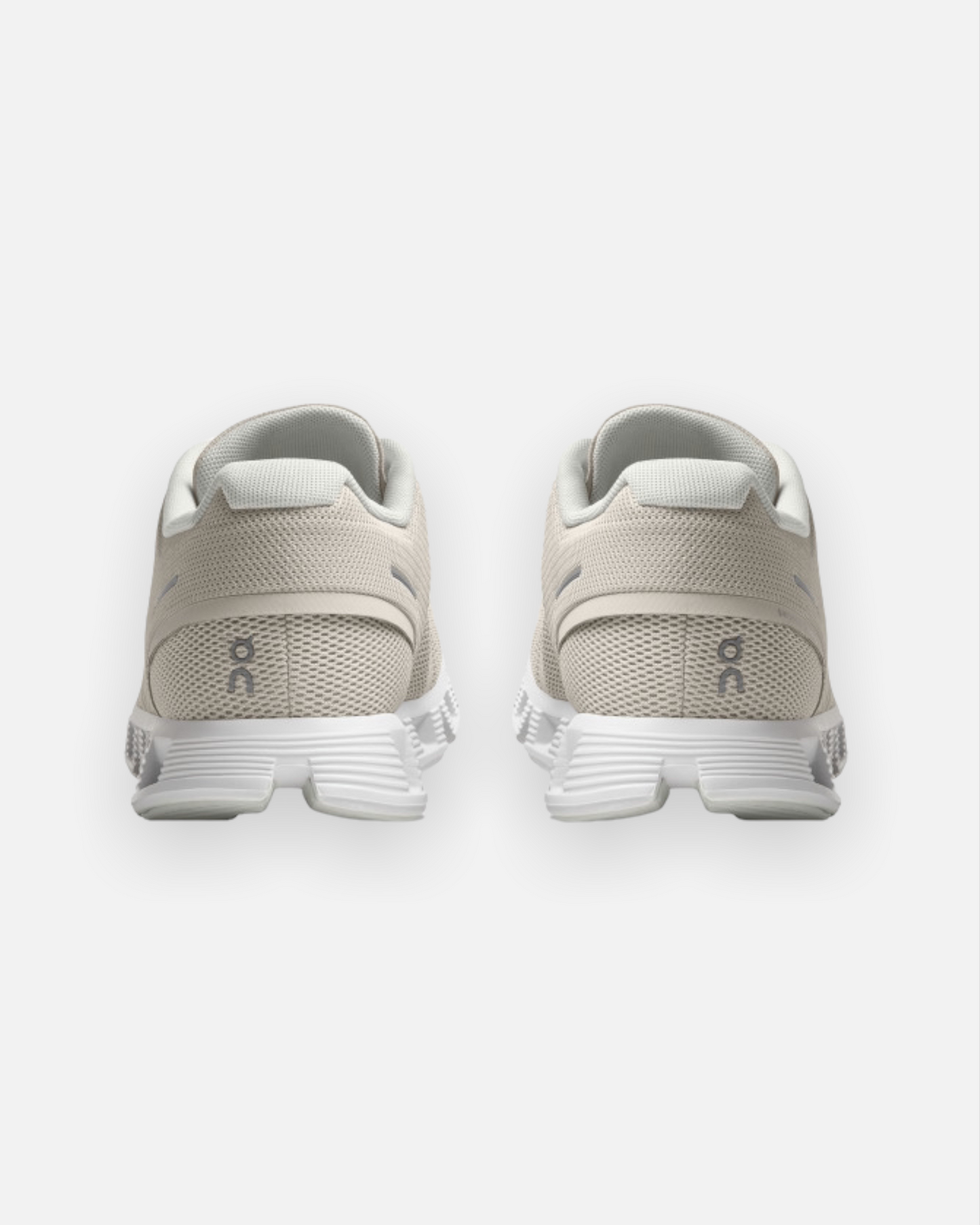 ON RUNNING CLOUD 5 WOMEN (PEARL WHITE)