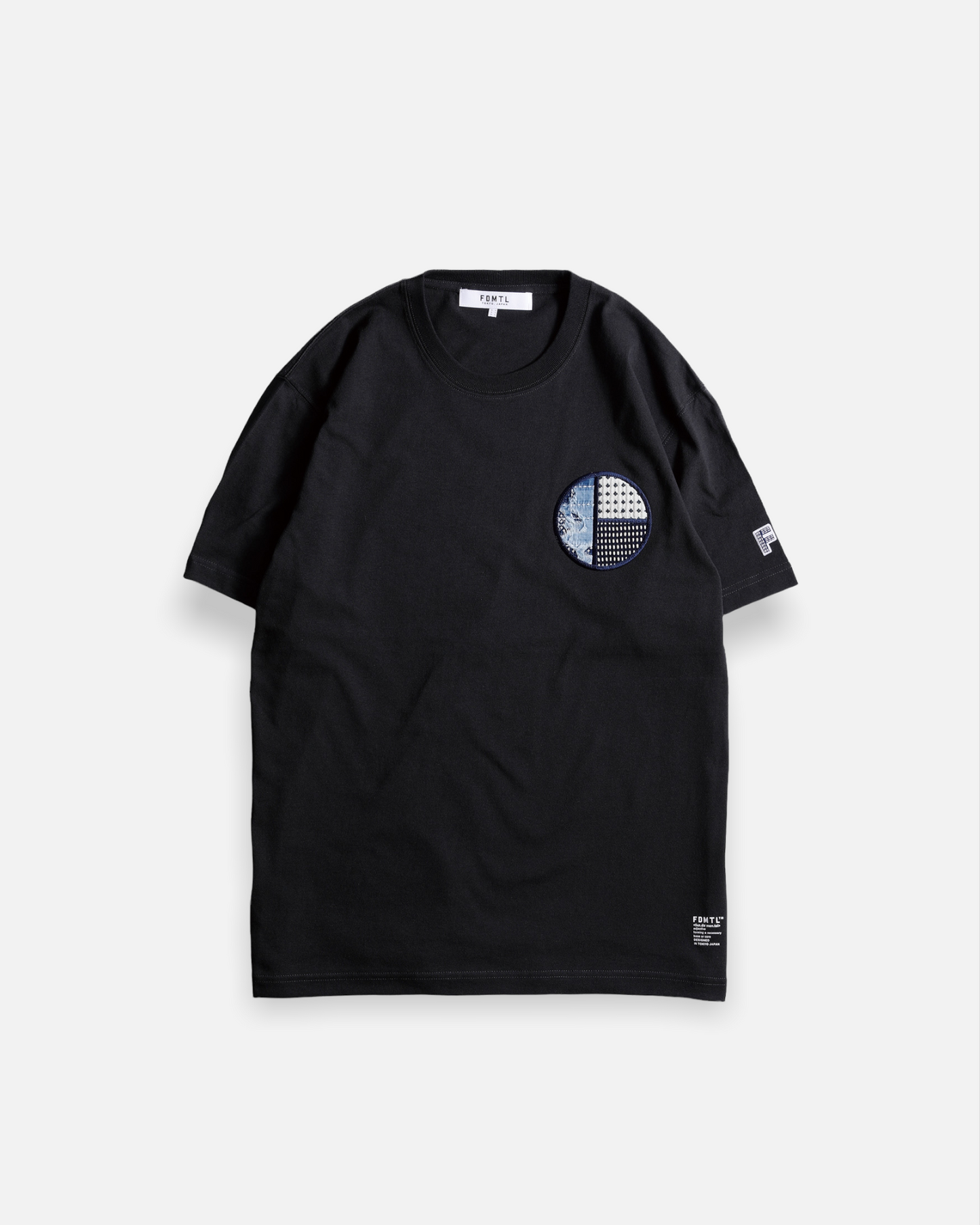 CIRCLE PATCH TEE (SUMI)